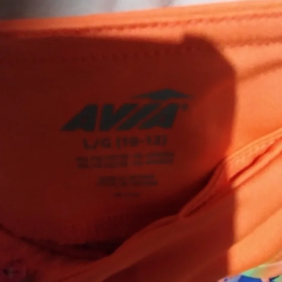 Set - Picture 3 of 3